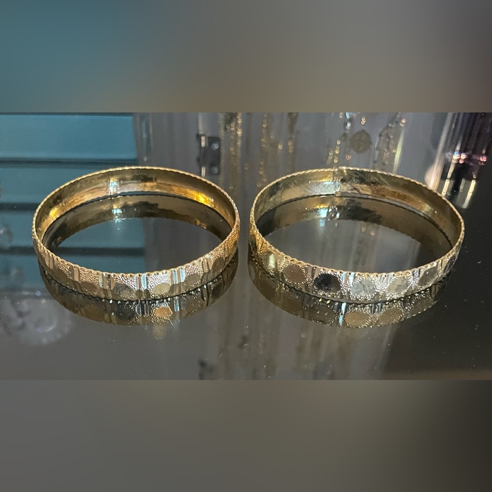 💖5 for $25💖 Gold Tone Textured Bangle Bracelet Set of 2 Boho Stackable Bangles